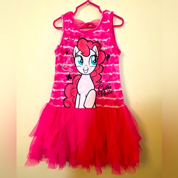 GIRL’S DRESS BUNDLE. - Picture 9 of 14